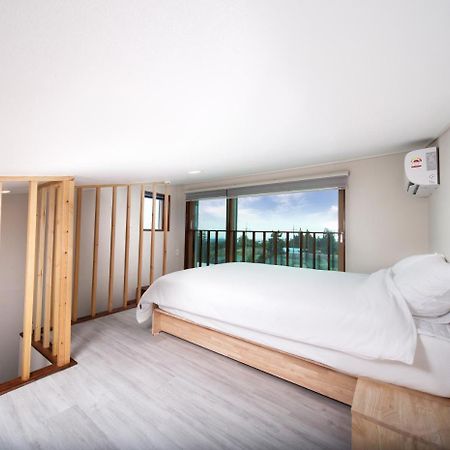 Poeta Pension Seogwipo Extérieur photo